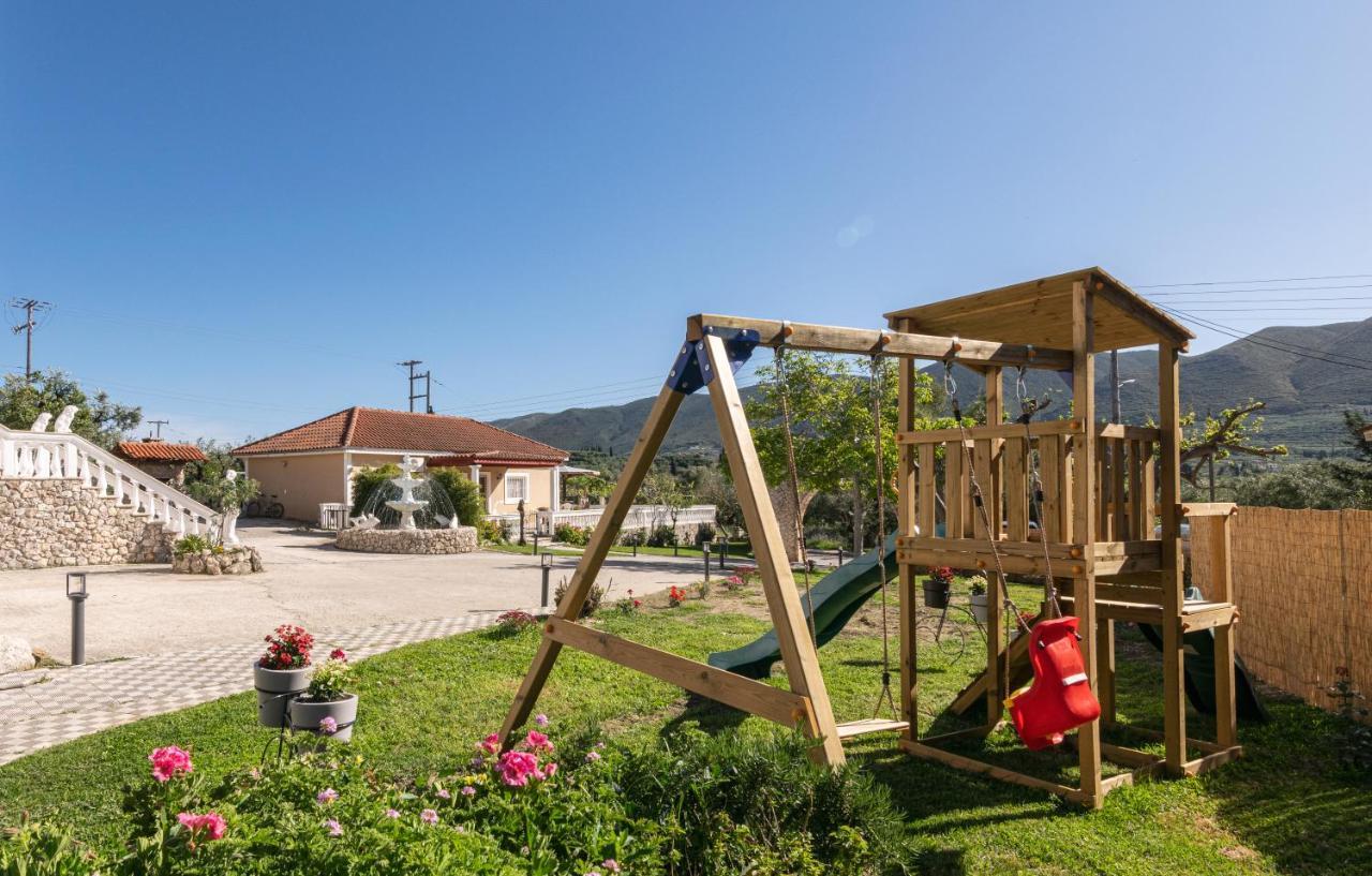 Galadriel Villa With Private Pool & Jacuzzi Kato Yerakarion Exterior foto